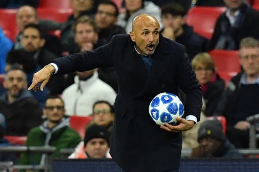 A Inter de Milão anunciou nesta quinta-feira a demissão do técnico Luciano Spalletti. O anúncio já era esperado há algumas semanas, mesmo com a classificação da equipe para a próxima edição da Liga dos Campeões.