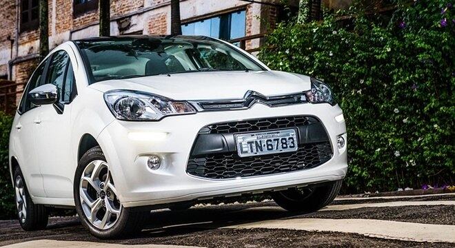 Sem mudanças de estilo, novo C3 2018 ganha equipamentos e novo câmbio nas versões de topo