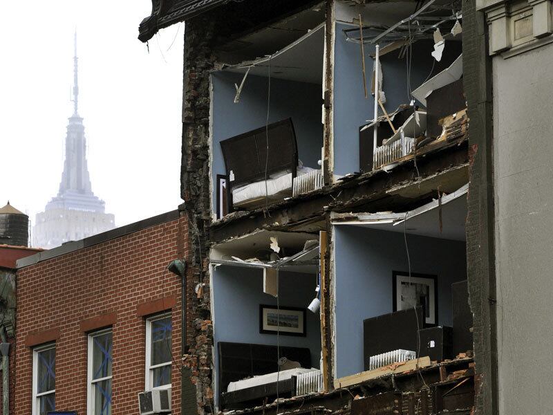 Em Nova York, casas e prédios foram destruídos pelos ventos de Sandy