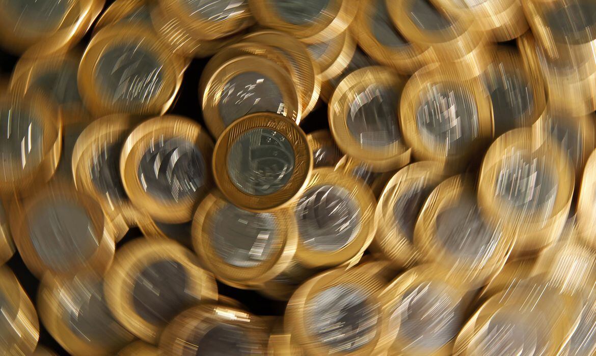 Texto prevê transparência nos contratos de empréstimo