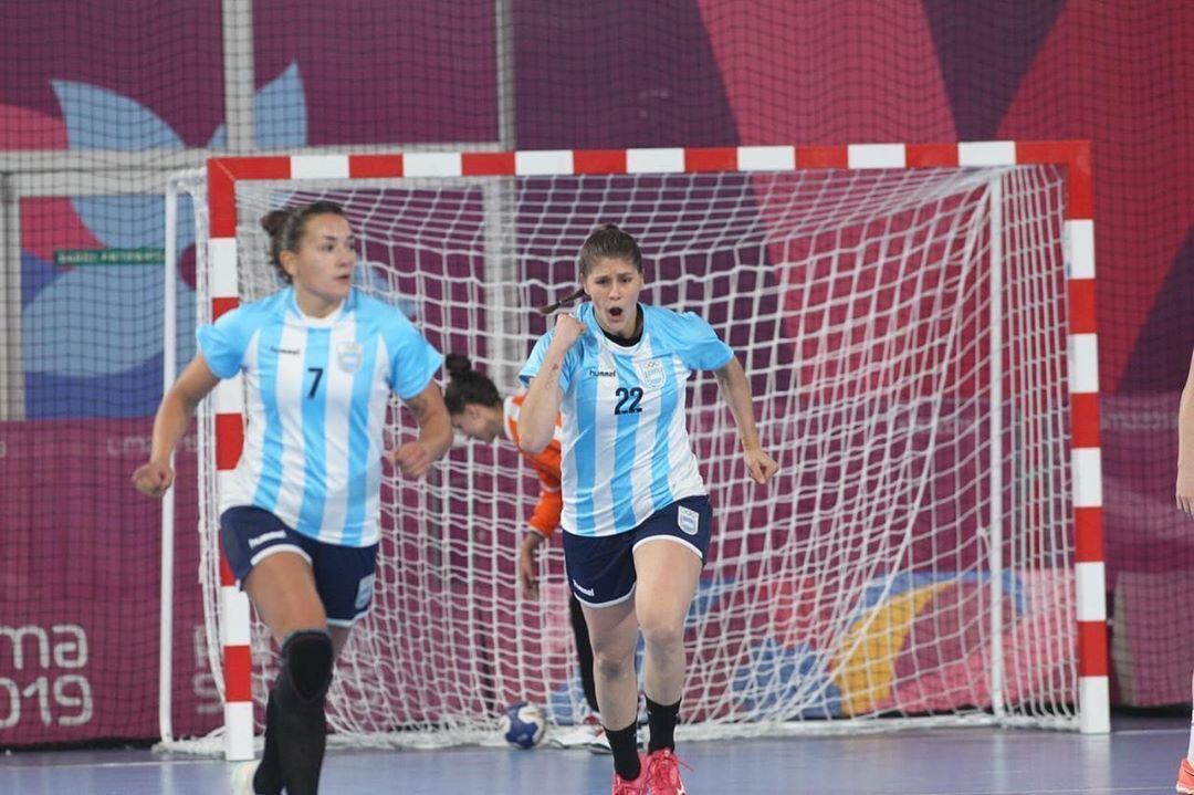 As argentinas garantiram vaga para a próxima fase da competição em Lima 2019