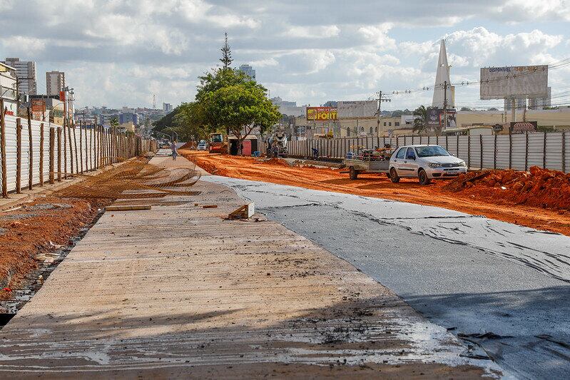 Tradicional avenida que liga Ceilândia e Taguatinga, a Hélio Prates chega à segunda etapa das obras de requalificação urbana