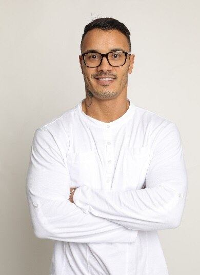 Gustavo é massoterapeuta