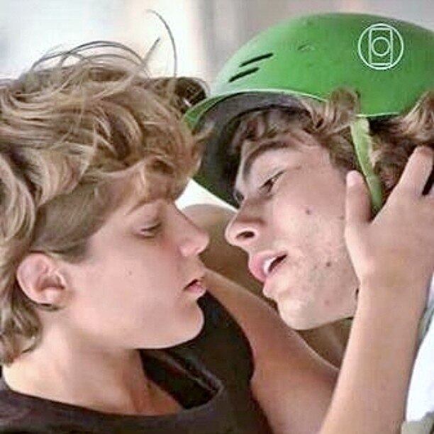 As dicas da Isabella fizeram com que os fãs ficassem atentos aos movimentos dos dois