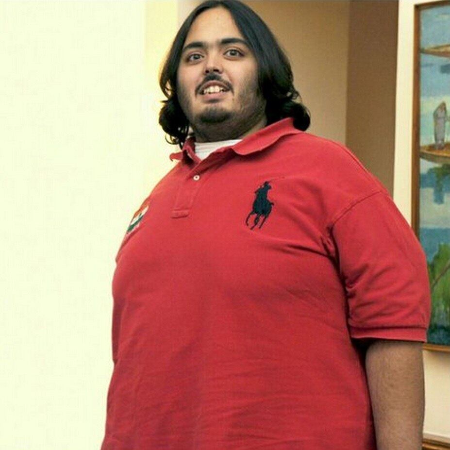 Mas a mudança na alimentação não foi o único fator que ocasionou a mudança na vida de Ambani: ele se exercita de cinco a seis horas por dia, além de andar 21 km todos os dias
Perca peso mudando seus hábitos alimentares com R7 Dieta