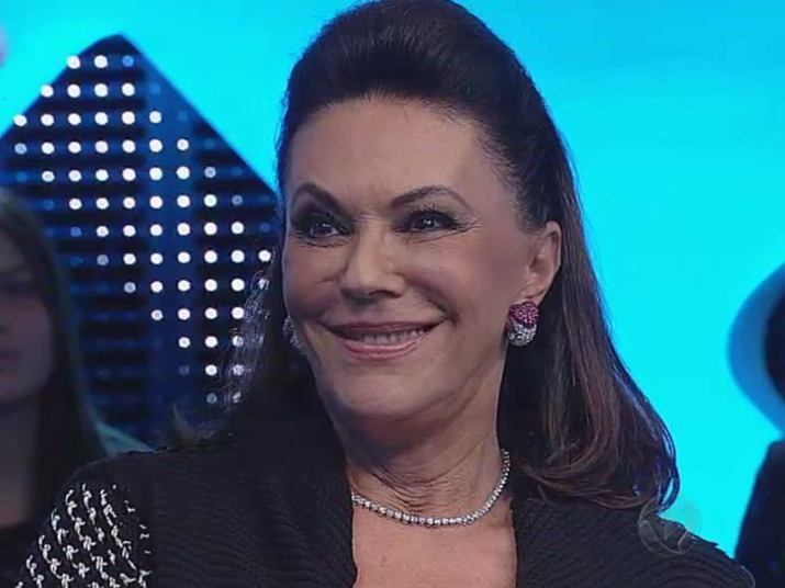 Beth Szafir não descarta a possibilidade de encarar um ensaio nu