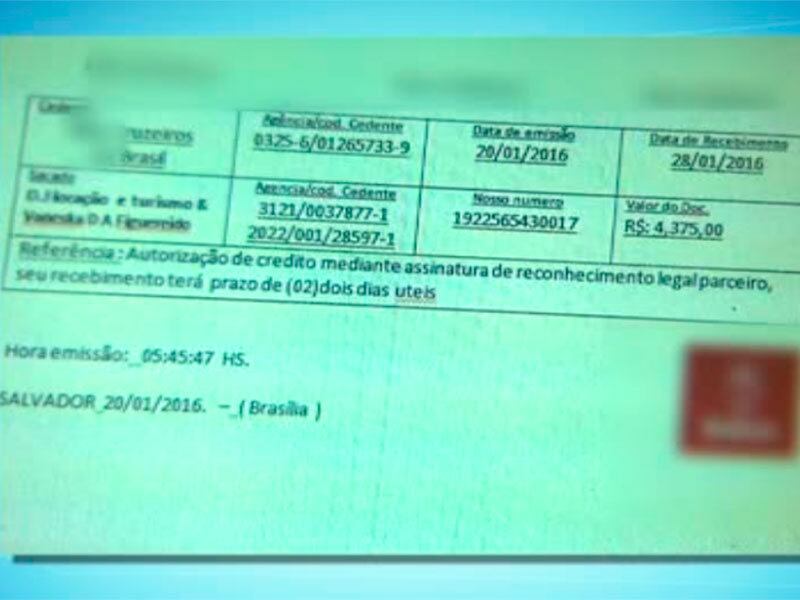 A
polícia está no início das investigações do caso e a delegada afirma que Djavan
cometeu crime de estelionato. Ele já foi procurado na sede da empresa, DJ
Locação e Turismo, mas não foi encontrado
