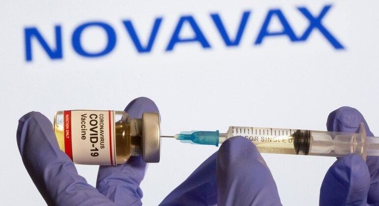 A Novavax usa tecnologia diferente das demais, à base de nanopartículas recombinantes