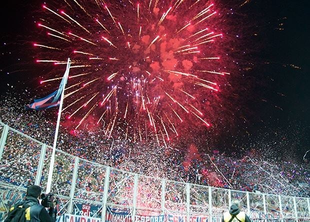 A canção "Vengo del barrio de Boedo" marcou um momento épico. Em 2011 foi entoada o tempo inteiro pela torcida, vendo a equipe lutar para não ser rebaixada, e sendo derrotada pelo Independiente, bradando, com o coração "inclusive nos maus momentos, sempre estou com você"