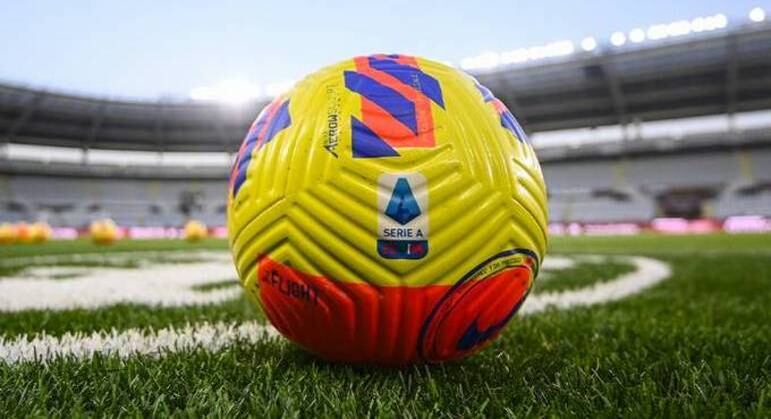 A bola oficial da Série A em 2021/2022