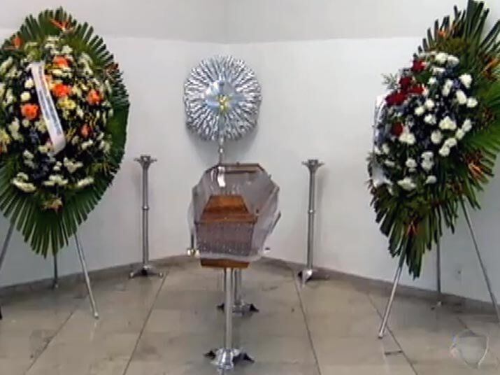 O Cidade Alerta também exibiu essa reportagem, que é no mínimo inusitada. O pedreiro Adilson Corrêa, de 38 anos, morador de Minas Gerais (MG), saiu da casa da namorada dizendo que iria pescar para relaxar e desapareceu
+ Quer ver tudo o que rolou no Cidade Alerta? Veja a íntegra no R7 Play