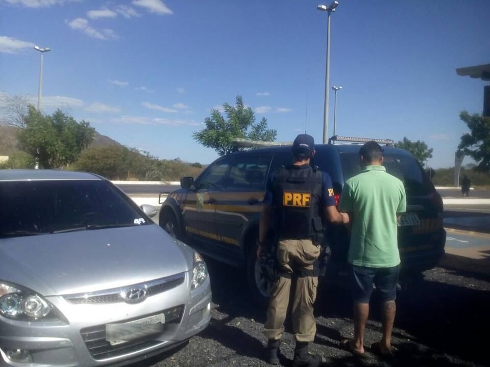 Homem foi encaminhado para delegacia judiciária local, onde ficará custodiado