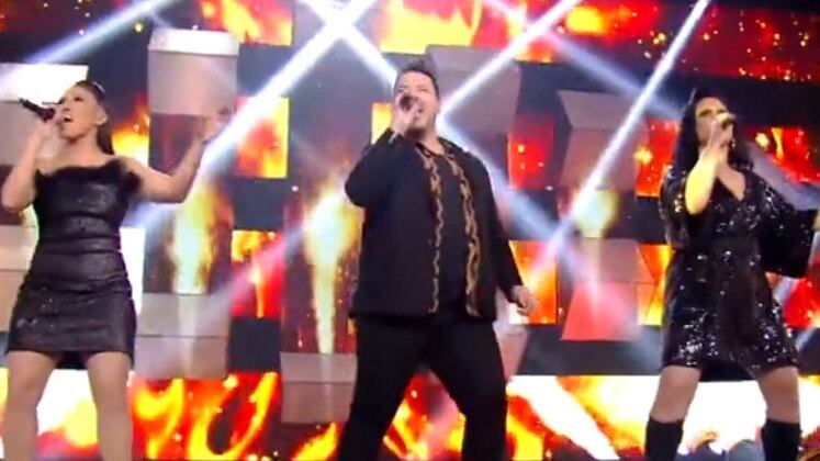 Em busca de uma vaga entre os melhores no Canta Comigo 2, o Real Trio Vocal animou o júri com The Best, hit de Tina Turner e conquistou 70 jurados
