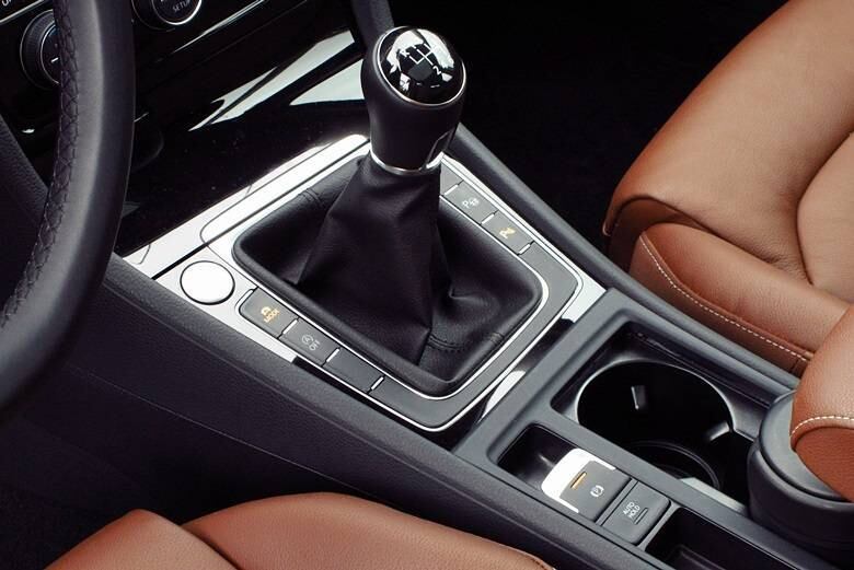 Câmbio manual de seis marchas é extremamente preciso