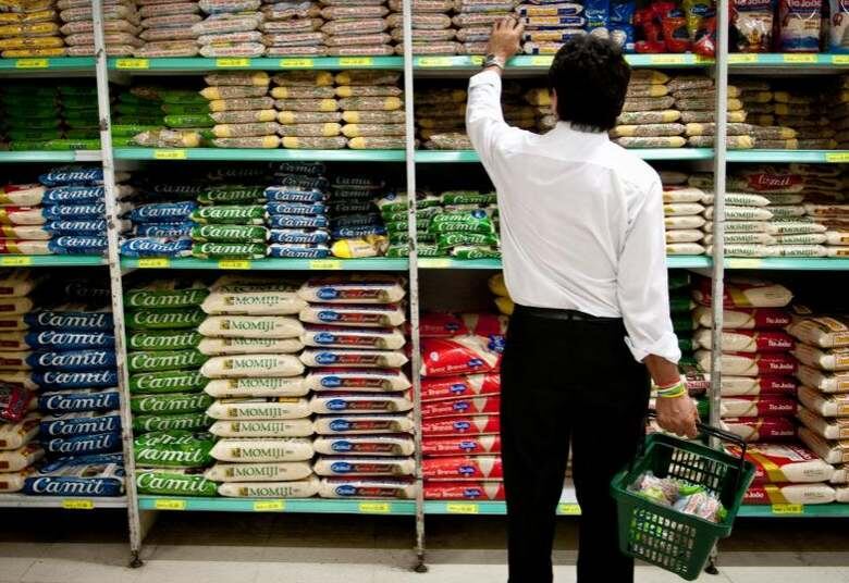 Cebola, batata e açúcar refinado estão entre os produtos que tiveram maior alta entre os dias 6 e 12 deste mês