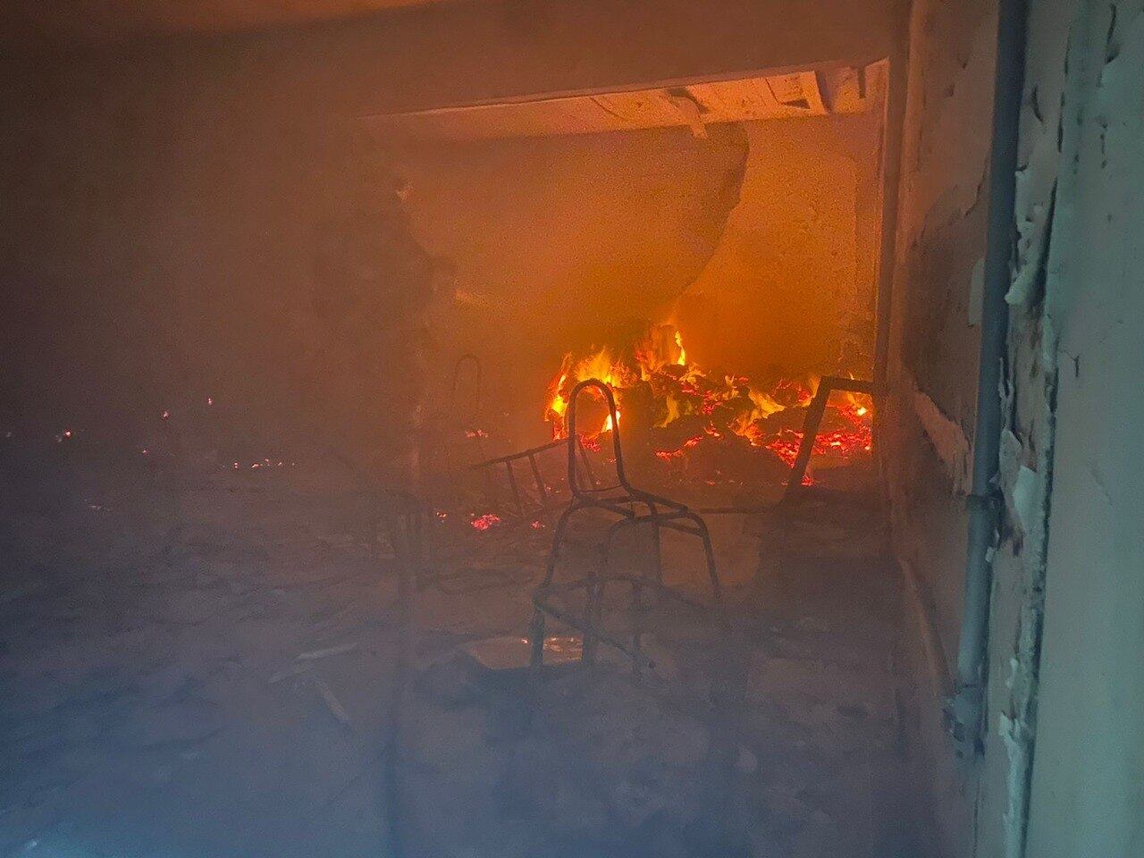 Três cômodos foram atingidos