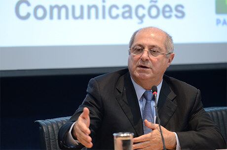 Bernardo diz que haverá um "cronograma gradual de transição"