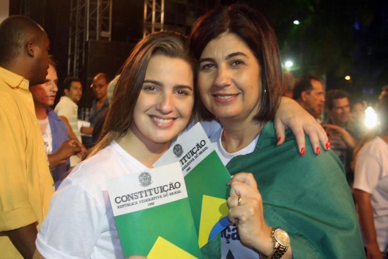 A prefeita de Campos dos Goytacazes, Rosinha Matheus, é mãe da deputada estadual Clarissa Garotinho