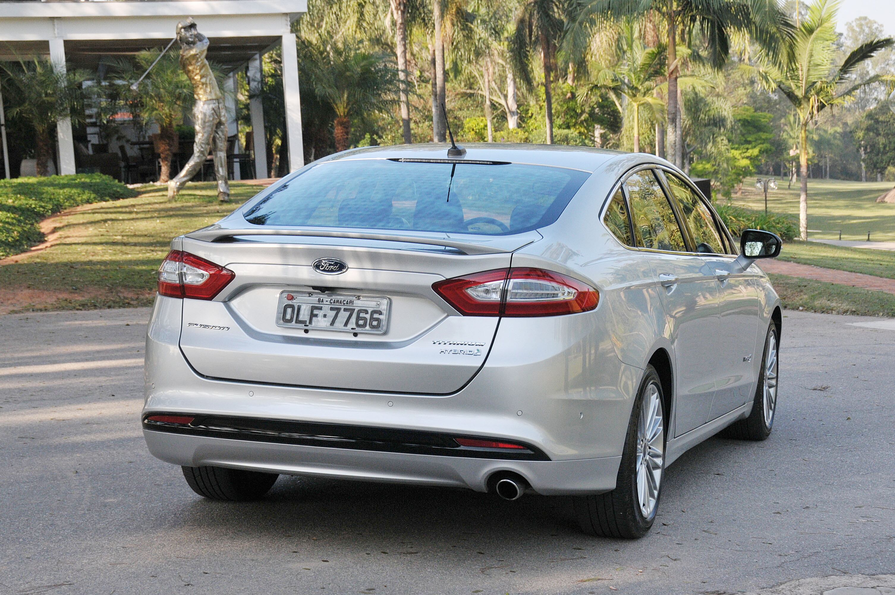 Segundo a Ford, o Fusion Hybrid deverá corresponder a 10% das vendas da versão topo de linha do sedã, a EcoBoost AWD. Isso equivale a uma média mensal de 40 unidades por mês. A geração anterior do modelo vendeu 270 unidades, em sua maioria para empresas

Quer saber tudo sobre carros? Acesse www.r7.com/carros
