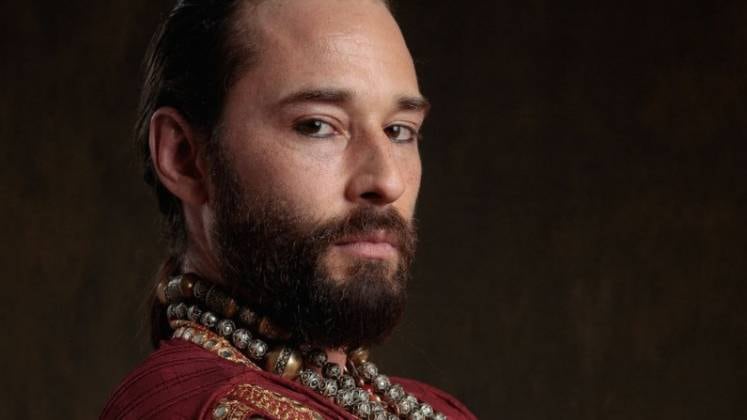 Caetano O'Maihlan vai interpretar Quedés. Segundo o ator, esse personagem é bem escrito e arrebatador e deixará o público chocado. O que será que vem por aí?