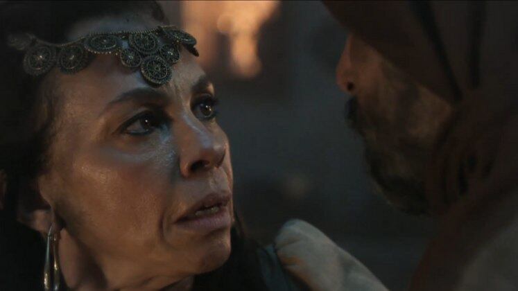 Adália mal sabia que ao encontrar Massá sua vida mudaria completamente. O homem que atacou o casamento de Ló e ateou fogo na casa de Terá teve seu rosto marcado para sempre por Adália