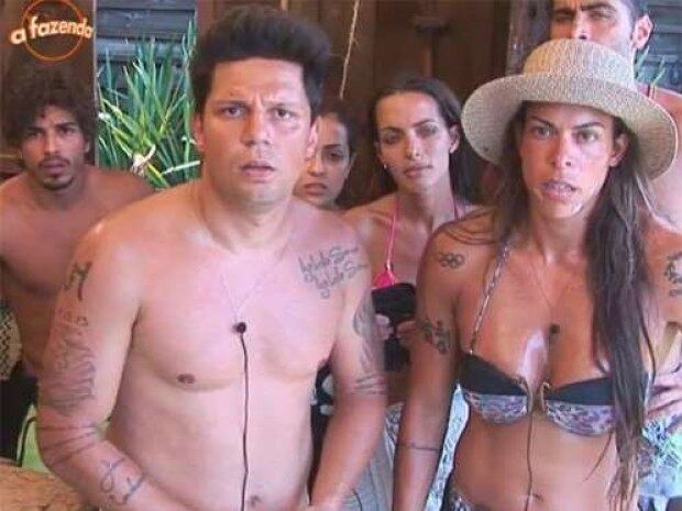 Quando Mara Maravilha assumiu o posto de Fazendeira, em A Fazenda 7, ela acabou irritando tanto os demais participantes, que eles se uniram para pedir o "impeachment" da cantora. O que podemos aprender: Quando assumir um cargo de liderança, procure saber quem são as pessoas de sua equipe e quais as suas necessidades. Lembre-se que ninguém realiza nada sozinho