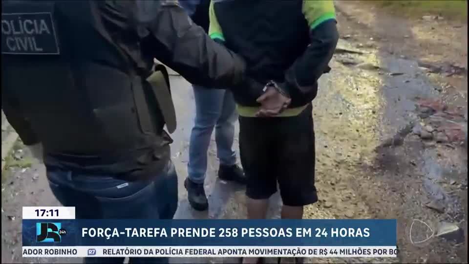 Força-tarefa prende 13 e apreende menor em ação contra o crime organizado no RS e em SC