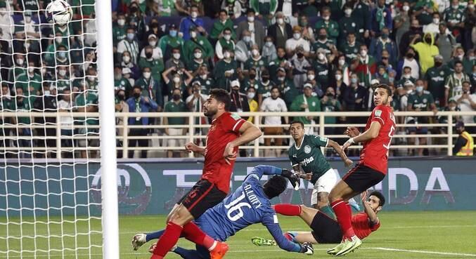 Dudu acertou chute cruzado e anotou o 2 a 0 sobre o Al-Ahly na semifinal
