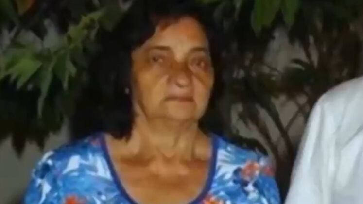 No dia do crime, a idosa pediu para que uma funcionária fizesse uma limpeza no quarto onde aconteceu o crime, mas as análises da perícia comprovaram a presença de manchas de sangue de Izadora. Além disso, a empregada teria sido orientada a dar uma explicação aos policiais, confirmando que o irmão da advogada estava dormindo em um outro quarto