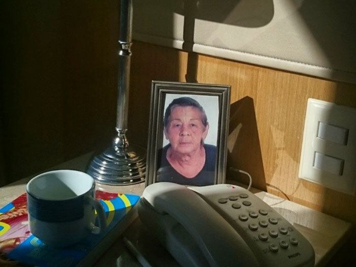 Na zona de meretrício de Limeira, dona Olga trabalhava lavando roupas de garotas de programa. Geraldo chegou a passar por grandes desafios em sua infância. No quarto do apresentador, mais lembranças da mãe: "O sol invade meu quarto... A luz..."


+ Aproveite e confira as matérias do programa Domingo Show

+ Já curtiu a página do Domingo Show no Facebook? É só clicar!

+ Siga o Domingo Show no Twitter e receba conteúdos exclusivos!