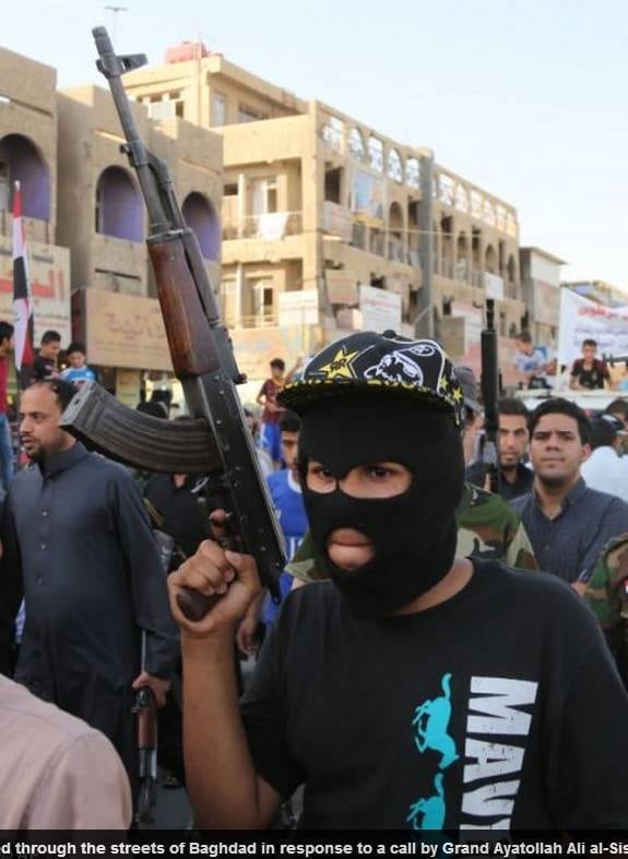 Segundo o Daily Mail, o número de mortos é bastante controverso. Porém, de acordo com funcionários do necrotério local, muitos tinham ferimentos de bala na cabeça e no peito.

Todos os entrevistados pediram anonimato por medo de represálias por parte do Isis
 