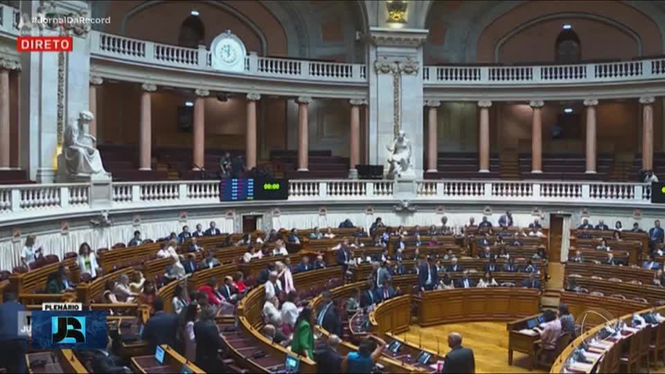 Governo de Portugal estuda endurecer as regras de imigração para o país