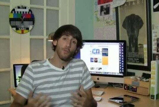 Adam Horowitz


Aos 23 anos de idade ele se tornou um milionário. Depois de uma série de fracassos, Horowitz lançou o Mobile Monopoly, um curso online para educar as pessoas sobre como ganhar dinheiro através do celular, o que lhe rendeu seis dígitos lucros
