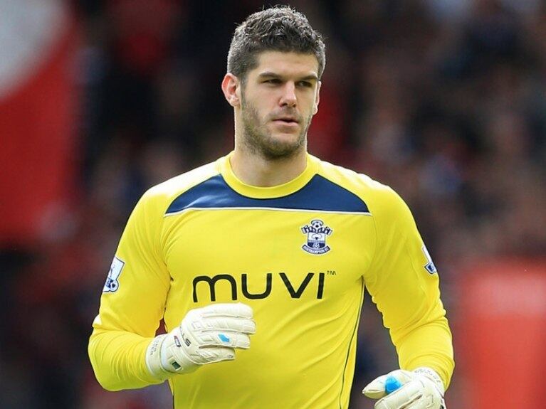 O Southampton colocou o experiente goleiro Fraser Forster na lista de trasnferências. Após perder a posição de titular para o reserva Alex McCarthy na última temporada, Forste