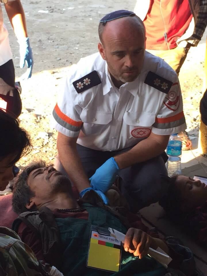 Ajuda internacional que tem em Israel, e sua versão da Cruz Vervelha, denominada Maguen David Adom (Estrela de David Vermelha), um dos seus principais condutores 