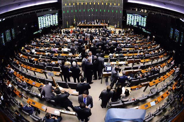 Pena para grilagem é de reclusão de um a quatro anos de multa