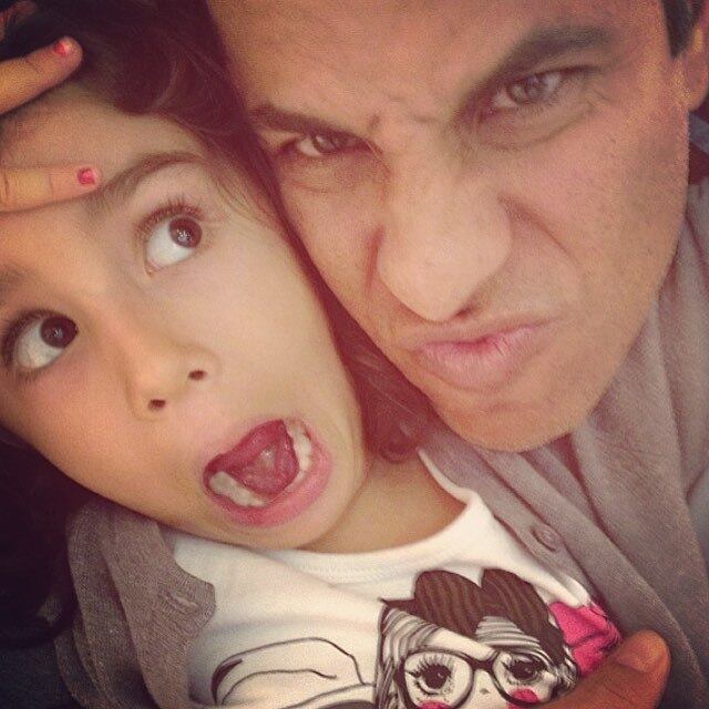 A família de Luka Ribeiro tem muitos motivos para comemorar. Por votação do público, o peão voltou para a sede de A Fazenda depois de enfrentar Veridiana Freitas na Roça desta quinta-feira (15). Ao lado de amigas e da pequena Valentina, de sete anos, Ariane Latuf, mulher do ator, assistiu ao programa em um restaurante no Rio de Janeiro e, logo após o resultado, conversou com o R7 sobre a trajetória do marido no reality show rural da Record

Acesse o R7 Play e assista gratuitamente à programação da Record quando quiser
