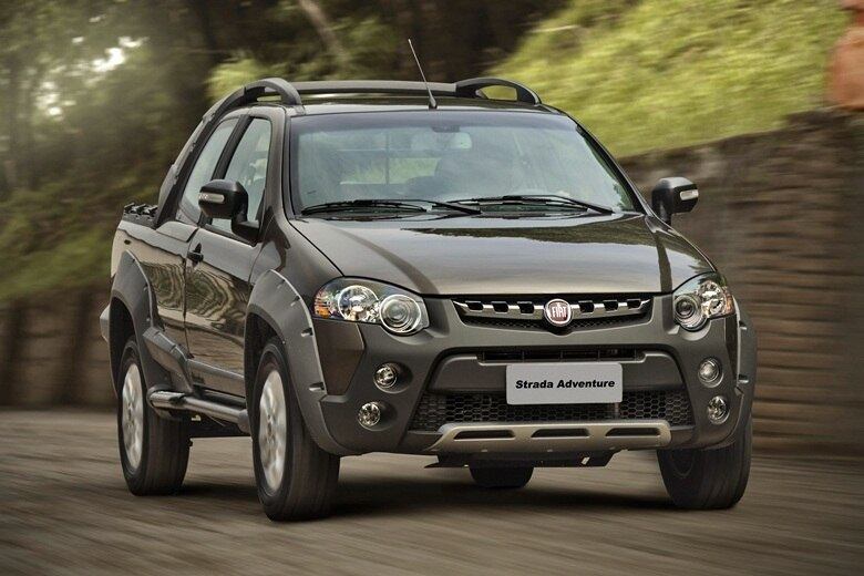 Após o BBB3, pouco se sabe sobre Dhomini e seus investimentos. Um registro foi feito logo depois do reality, quando o ex-Brother foi roubado com um amigo a bordo de uma Fiat Strada. Seu Jet Sky, que estava engatado na picape, posteriormente foi localizado pela polícia