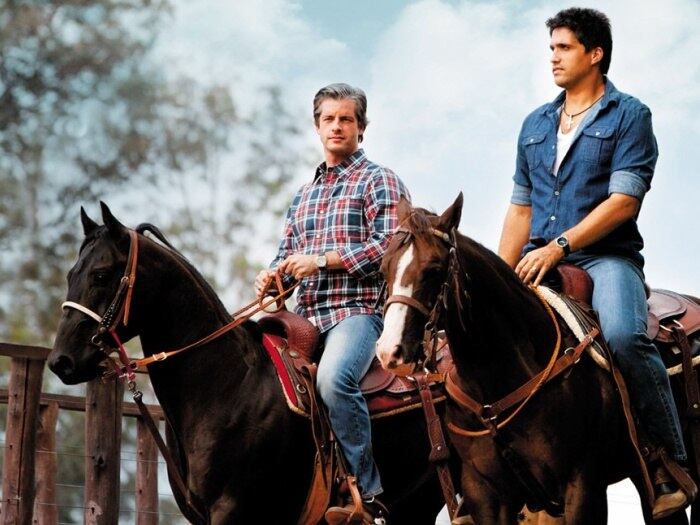 Consolidado no País, o sertanejo deixou de ser unicamente
universitário e se tornou pop, onde ora é eletrônico ora funk, passando pelo
axé. Na verdade, o gênero se apossou de um pouquinho de cada estilo para montar
o que é hoje e conquistar várias tribos