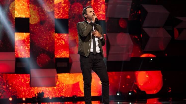 Léo Torrieri surpreendeu a todos na escolha da música para o duelo! Ele foi de um rock para a música Páginas de Amigos, clássico de Chitãozinho & Xororó