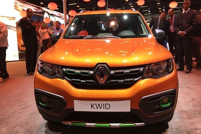 Sob o capô, virá com o novo 1.0 de três cilindros flex da família SCe, recém-lançado na dupla Logan e Sandero
VEJA TAMBÉM
Renault lança novos 1.0 e 1.6 flex; motores prometem alta economia