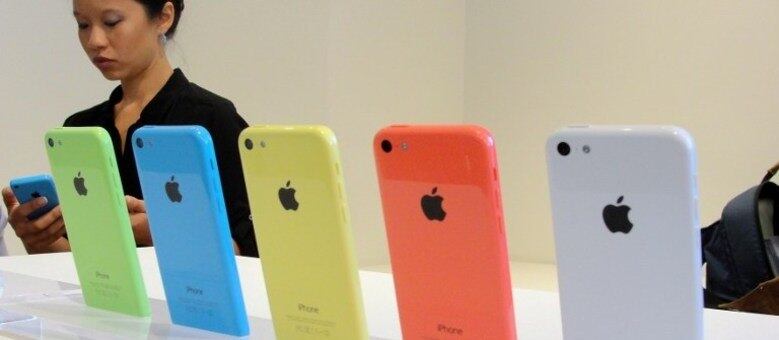 iPhone 5c com 8 GB seria vendido por preço menor que o da versão atual de 16 GB