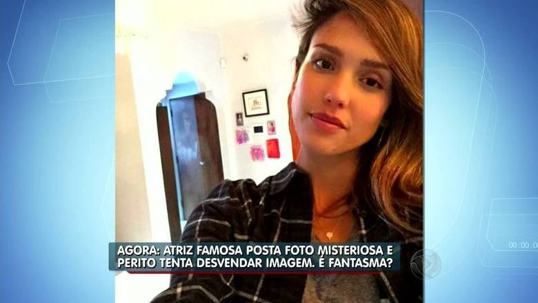 O que seria aquele reflexo no espelho? Talvez um fantasma? A própria Jéssica disse ter ficado espantada.
— Eu não tenho a menor ideia do que seja isso. É bizarro
> Veja toda a programação da Record no R7 Play