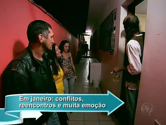 A partir desta terça-feira (12), outras famílias voltam ao programa para reviver essa experiência inusitada. Começa às 22h30, logo após o Jornal da Record, não perca!
+ Acesse o R7.com/Play e assista às íntegras do Troca de Família
+ Relembre as maiores polêmicas da temporada 2015 do Troca de Família