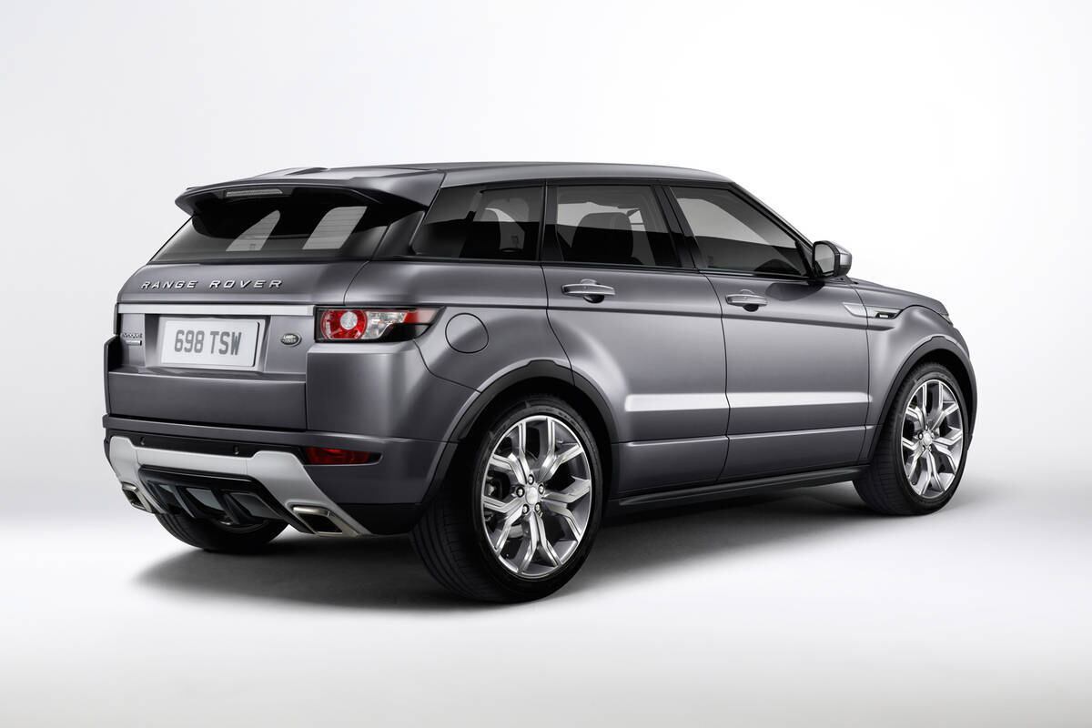 Segundo o site norte-americano Carscoops, o CEO da Jaguar Land Rover, Ralph Speth, disse ser decepcionante a cópia do Evoque e lamenta a existência do X7. O executivo ainda disse que a montadora inglesa investe na China com a Joint-Venture (fusão entre empresas) Jaguar Land Rover e Chery e que o lançamento do X7 pode prejudicar o projeto