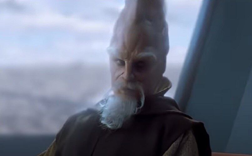 Nome do personagem: Ki-Adi-Mundi - Filmes: Ameaça Fantasma a Vingança dos Sith - Um Jedi do planeta Cerea, membro do Conselho Jedi e vítima do extermínio Jedi provocado pela Ordem 66.