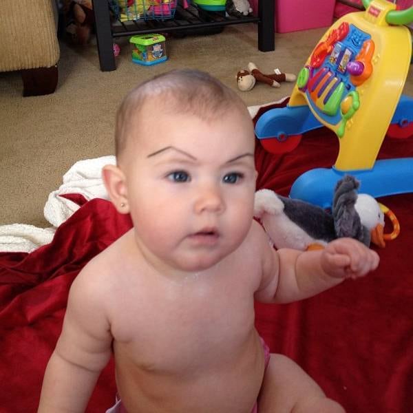 Talvez muitas dessas crianças não agradeçam por essa lembrança no futuro, mas isso não impediu que muitos pais aderissem à nova moda