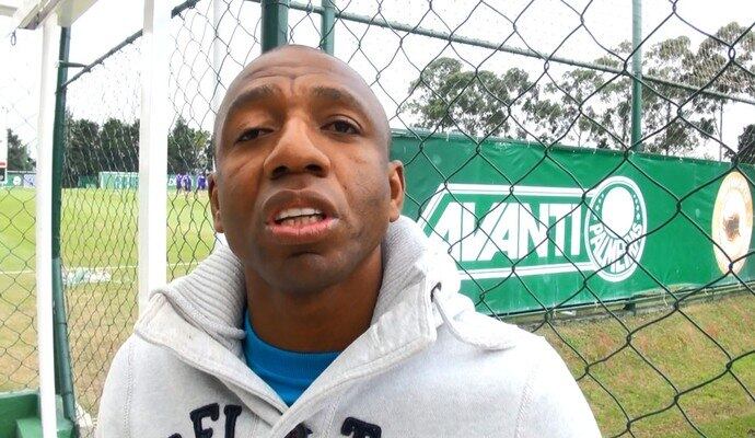 Amaral conquistou o
Campeonato Brasileiro em quatro oportunidades, duas com o Palmeiras, uma com o
Corinthians e outra com o Vasco. Pela seleção brasileira conquistou a medalha
de bronze nas Olimpíadas de Atlanta, em 1996.