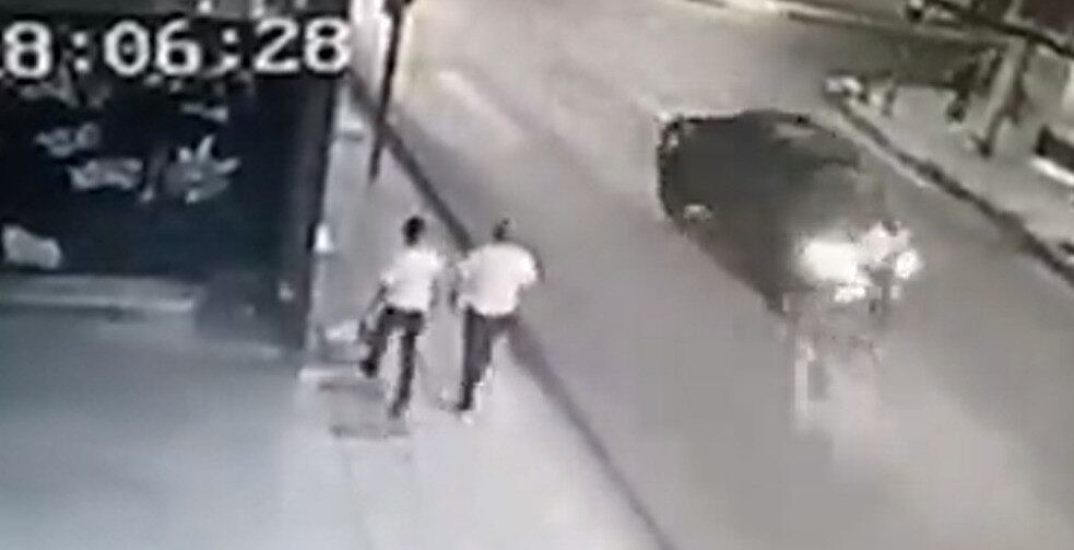 Câmera de segurança flagrou o atropelamento