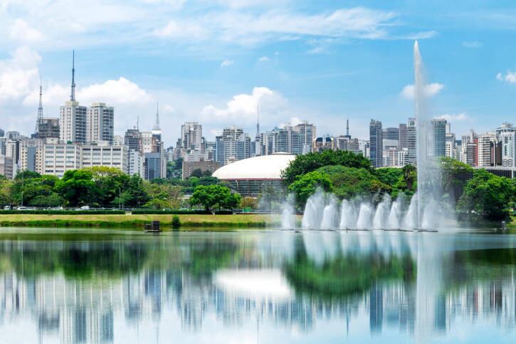 Além do Conjunto do Parque do Ibirapuera, foram tombados o Museu de Arte Contemporânea de Niterói e a Passarela do Samba